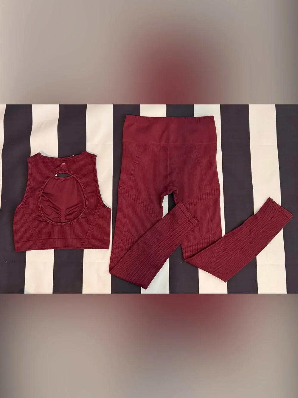 Fabletics Ribbed Seamless Legging and Sports Bra  Set - Maroon